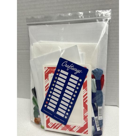 Herrschners "HOLIDAY SWEATERS" Greeting Cards Set of 12 Cross Stitch Kit - Picture 6 of 8